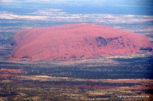 Uluru aus der Luft